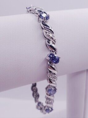 4.5 Carat Oval Tanzanite Gemstone & Diamond 925 Sterling Silver Tennis Bracelet